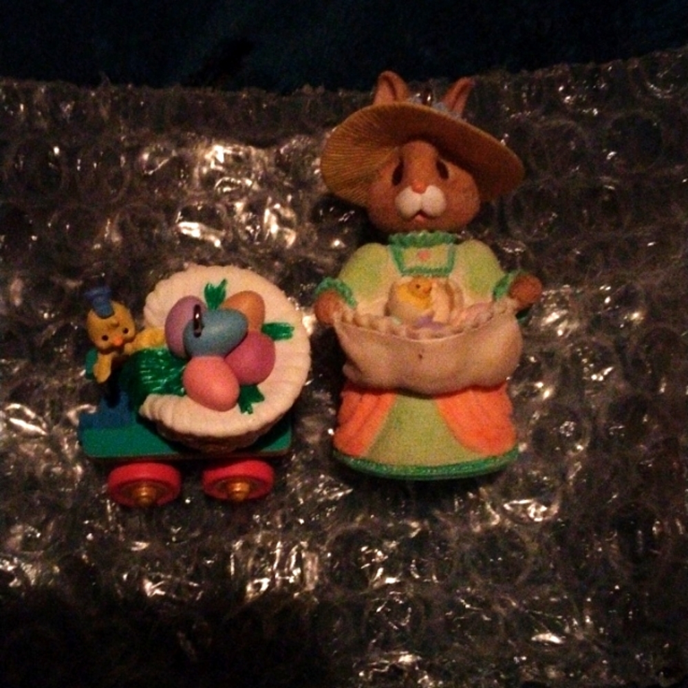 1996 Hallmark collection ornaments